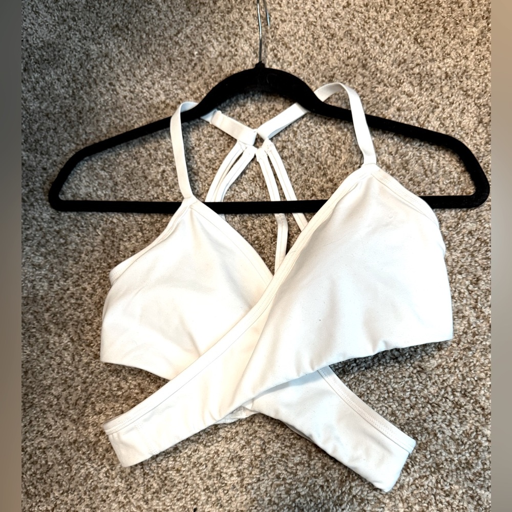 Alphalete wrap sports bra